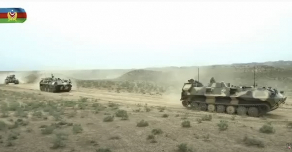 В Азербайджане прошли ракетно-артиллерийские учения с боевой стрельбой